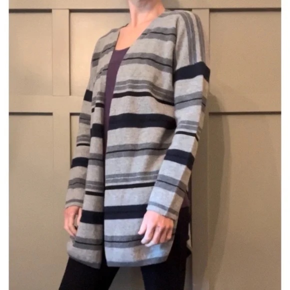 Derek Lam 10 Crosby Striped Wool Open Front Cardigan Sweater Gray Black Sz Large - Picture 2 of 11